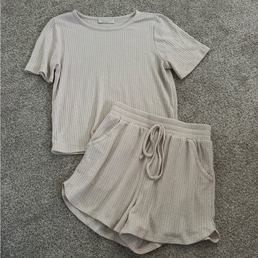 Paper Crane Women's Cream Pajama Set